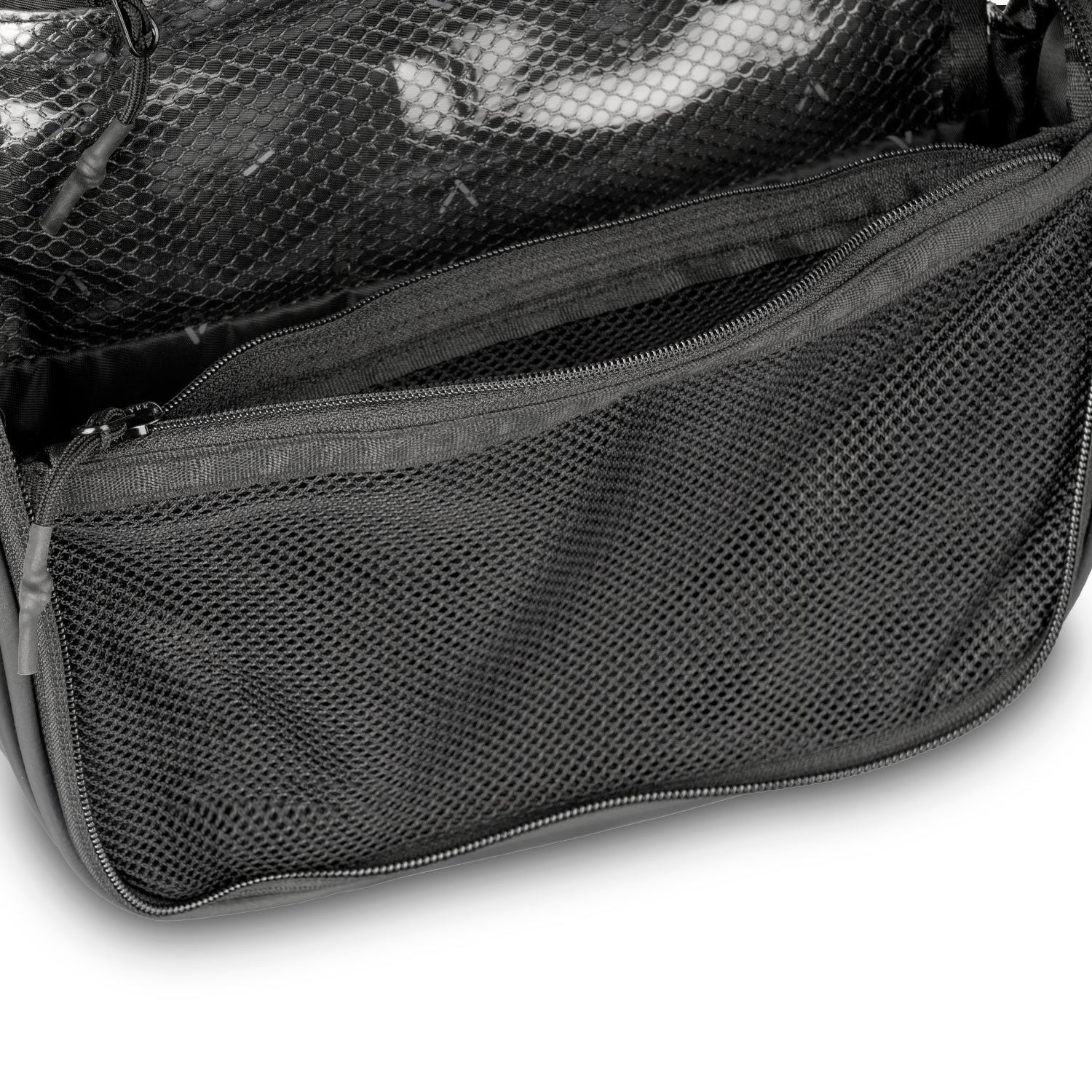 BLACK VELTRA TOILETRY POUCH